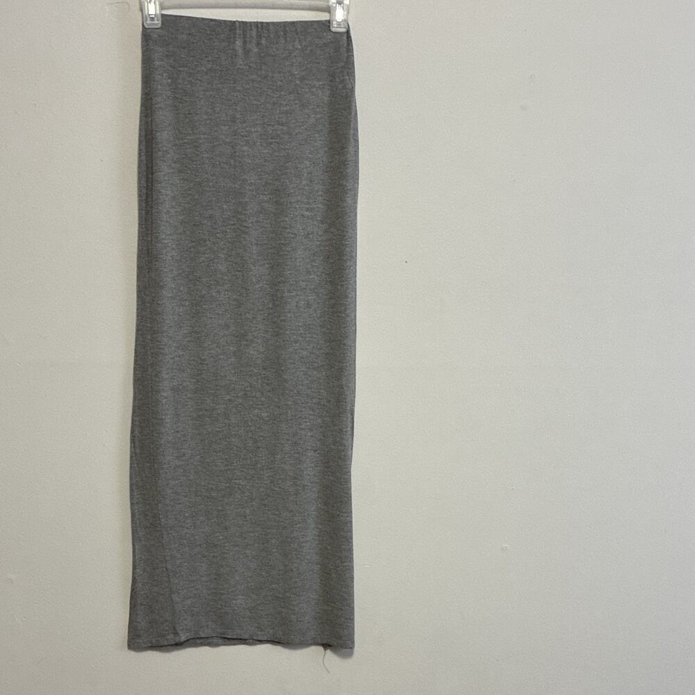 Forever 21 Gray Solid Knit Maxi Skirt Size S Pull On Stretch Elastic Slit